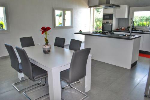 Villa Dedalisa By Holidayngo