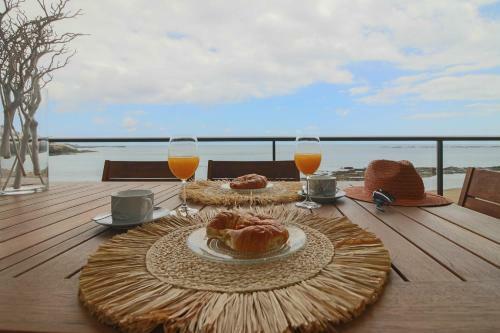 Extra Luxurious Apartment On The Beachfront