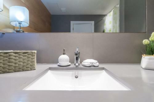 Extra Luxurious Apartment On The Beachfront