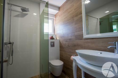 Villa Nautica With Private Pool