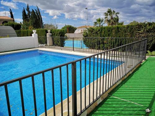 Villa Alicante La Marina Oasis Piscine Priv�