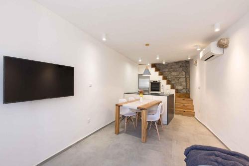 Apartment In Vrbnik/insel Krk 37191