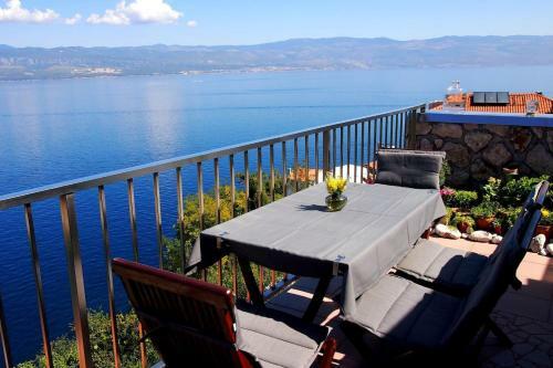 Apartamento Traumurlaub Auf Der Sch�nsten Terrasse Von Krk