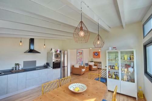 Beach House Salitre Cala Llombards
