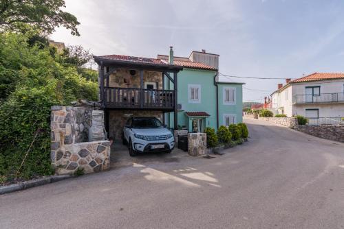 Apartamentos Stone House Knez