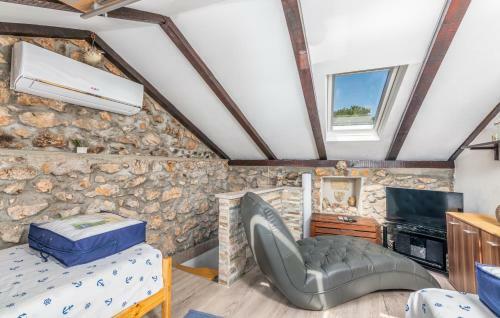 Apartamentos Stone House Knez