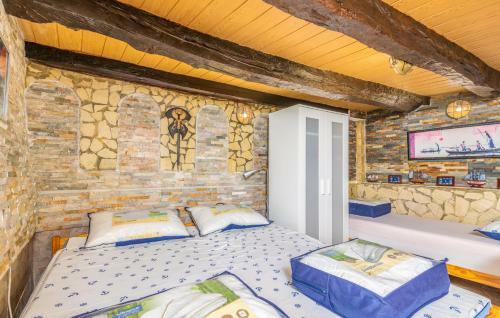 Apartamentos Stone House Knez