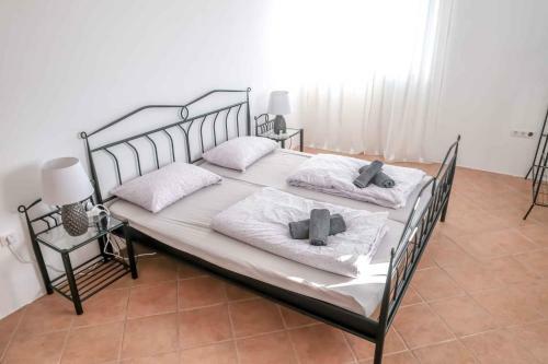 Holiday Home In Vrbnik - Insel Krk 42239