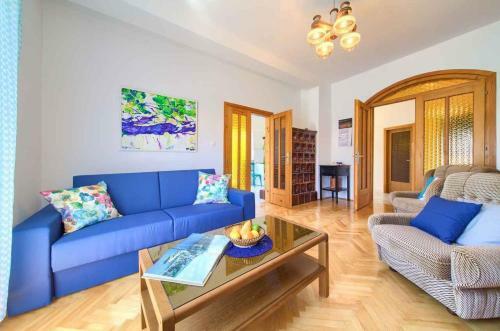 Apartment In Vrbnik/insel Krk 35995