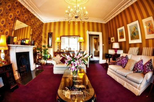 Hostal Golf View B&B