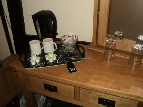 Hostal Cornerstone B&B