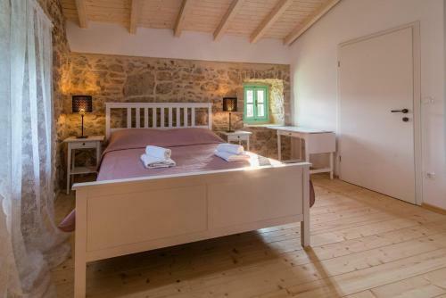 Luxury Villa With A Swimming Pool Risika, Krk - 17394