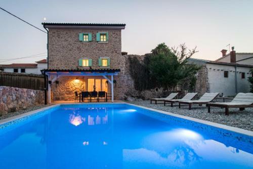 Luxury Villa With A Swimming Pool Risika, Krk - 17394