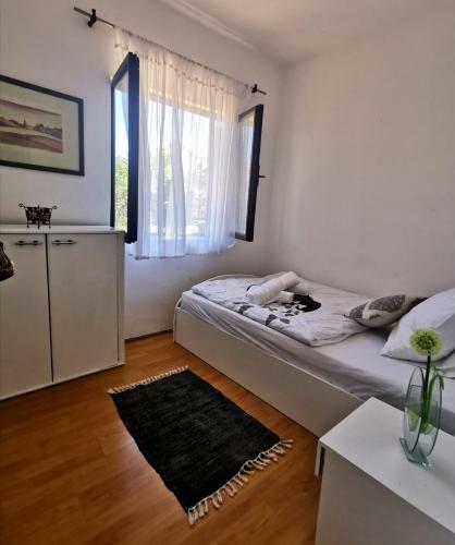 Apartments Lo?otovi Vrboska