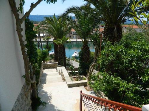 Apartments And Rooms Darinka