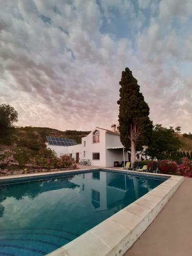 Hostal La Fuente Retreat - B&B