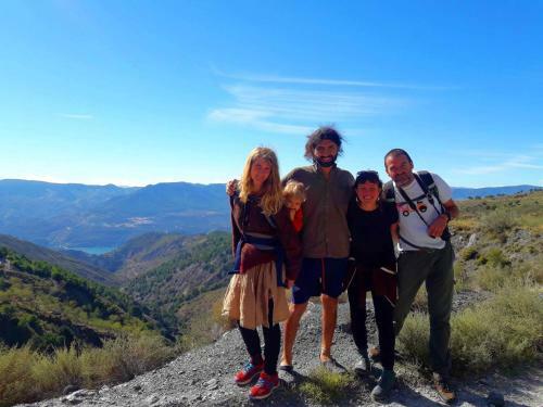 Hostal La Fuente Retreat - B&B