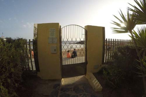 Studio Apartment La Lajilla Located At Beachfront
