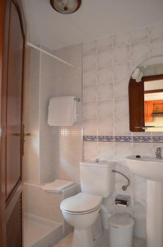 Apartamentos Miriam (charco Azul)