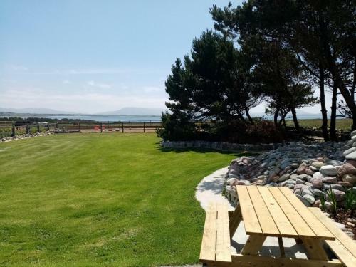 Beautiful Castle View House Tullaghanbawn