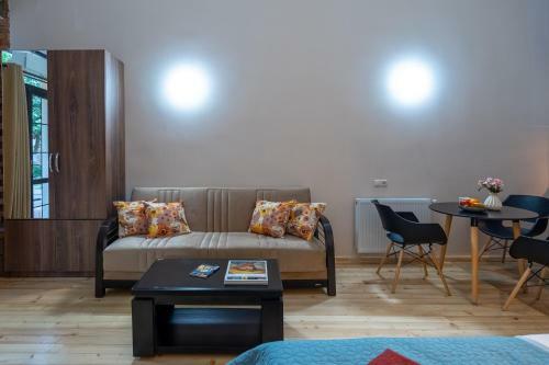 Wine Inn Borjomi Aparthotel