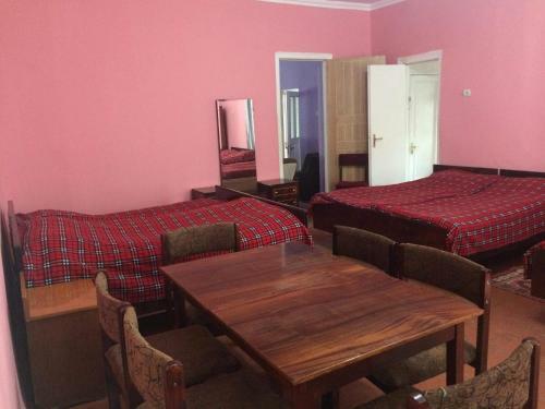 Hostal Guesthouse Malkhazi
