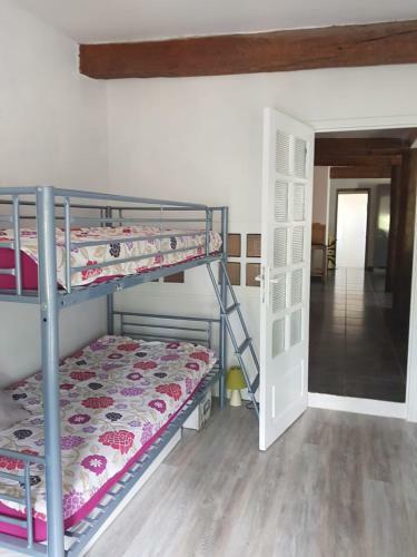 Maison Vigneronne Avec Jacuzzi En M�diterran�e