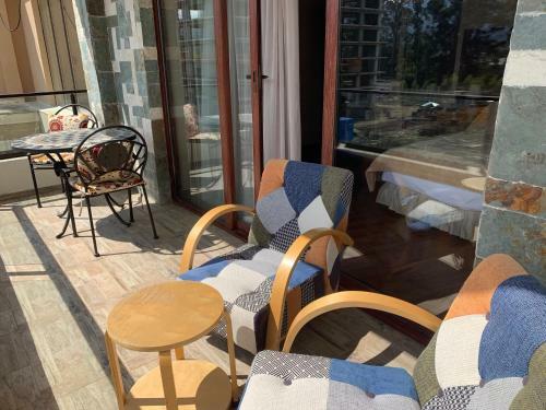 2 Bedroom Apartment In Oasis