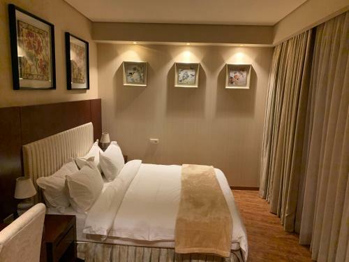 2 Bedroom Apartment In Oasis