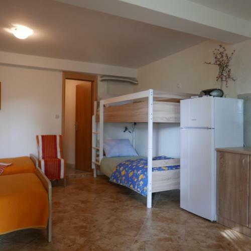 Apartments Cvitini Dvori Garjak