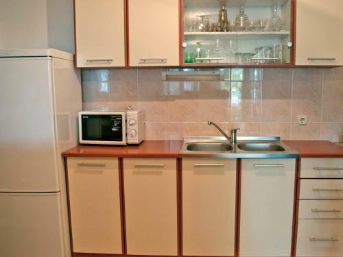 Apartments Cvitini Dvori Garjak