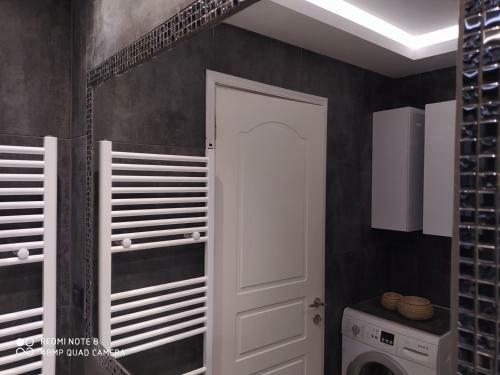 Angelo's Spacious Apartment Near Corfu Town