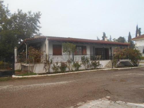 Villa Next To The Aliartos Gardens