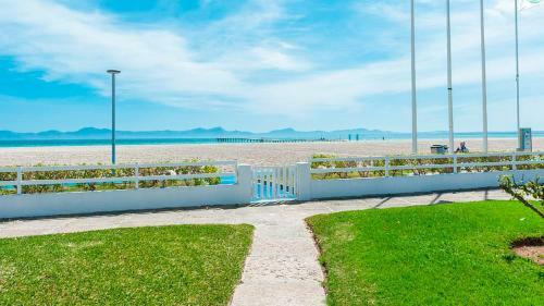 Apartment Oiza Canopus Sea Views At The Beach