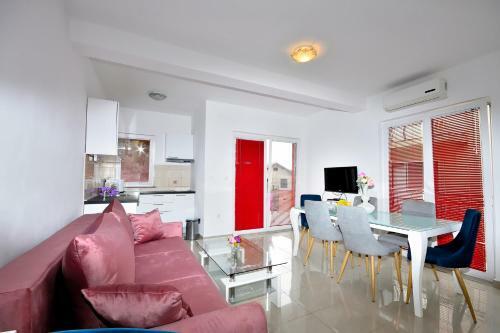 Stella Maris Apartments