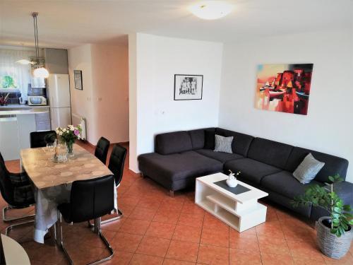 Apartments & Rooms Milena
