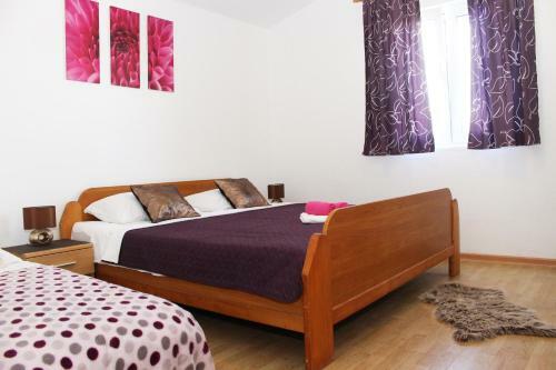 Apartments & Rooms Milena