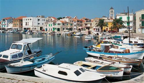 Apartments & Rooms Milena