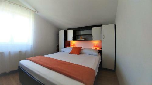Apartments & Rooms Milena