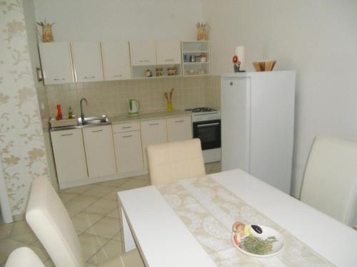 Apartments With A Parking Space Vodice - 16578