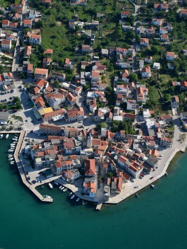 Studio Apartment In Vodice With Terrace, Air Conditioning, Wifi 4323-4