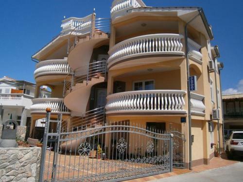 Apartments With A Parking Space Vodice - 13973