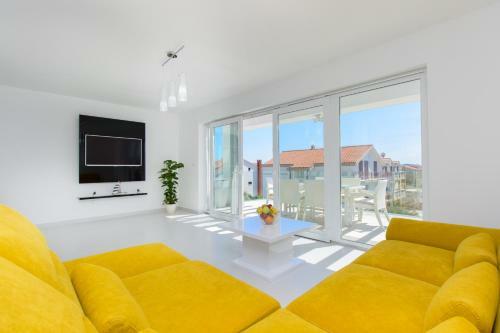 Hostal Apartment Royal II