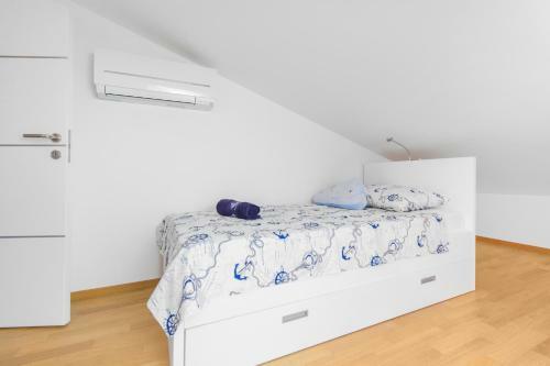 Hostal Apartment Royal II