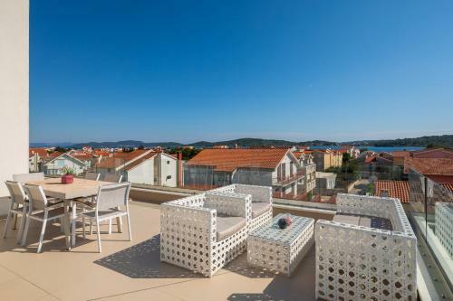 Hostal Apartment Royal II