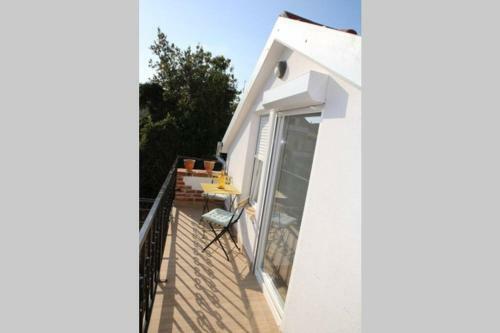 Apartment With Terrace In The Center Od Vodice