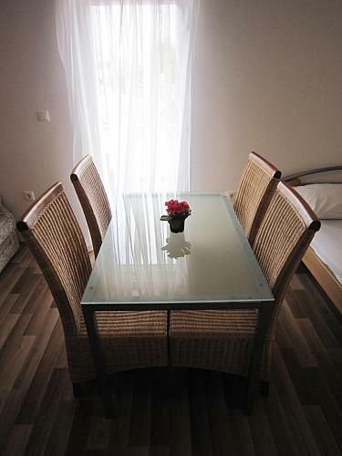 Apartment House Rose