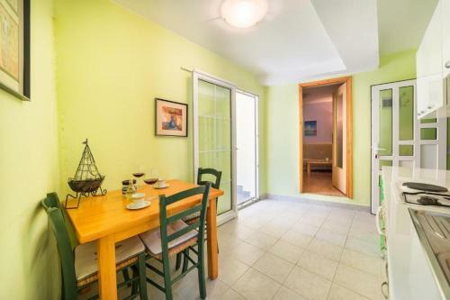 Apartments With Wifi Vodice - 18832