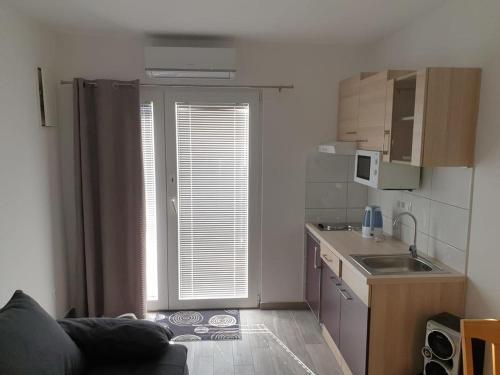 Apartments With A Parking Space Vodice - 17853