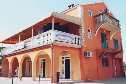 Apartments With A Parking Space Vodice - 17853